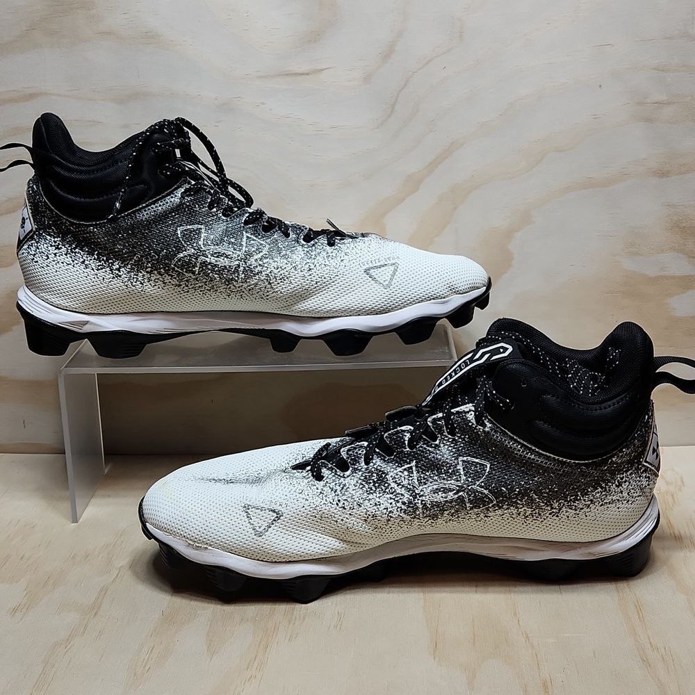 Under Armour UA Locked Down Black White Football Cleats Men 13 Athletic Shoe